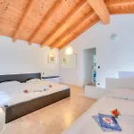 Franklin House - Happy * Лугано