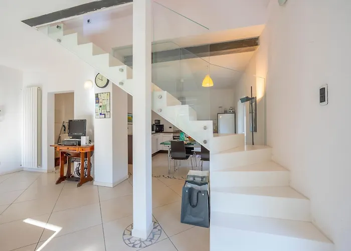 Franklin House - Happy 公寓 *